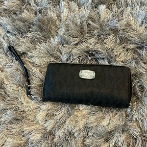 Michael Kors Wristlet